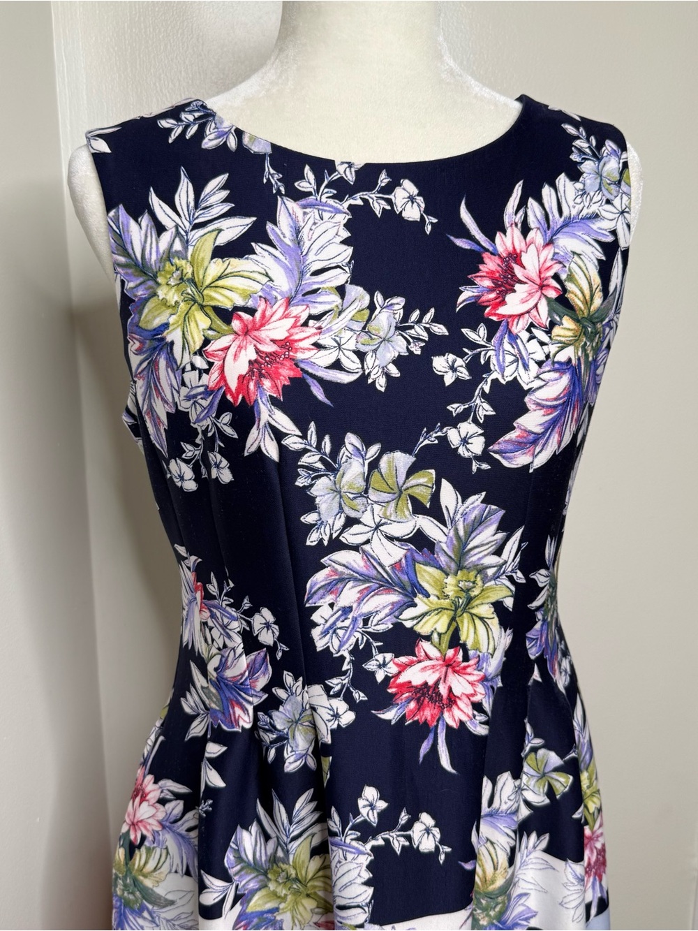 Roz & Ali Floral Midi Dress Women’s Size 6 Vibrant Pockets Brunch Altered? - Picture 3 of 16